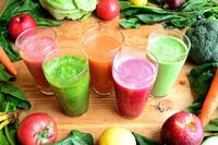 野菜ジュースは野菜の代わりにはならない！ そこには足りない栄養があった