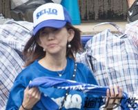 松本伊代、甲子園を目指す野球部次男をスタンドで応援！