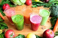 野菜ジュースは野菜の代わりにはならない！ そこには足りない栄養があった