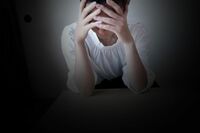 《婚活こじらせ男女の負のスパイラル》「初デートが新橋の居酒屋!?」「今日のパーティーは大ハズレ！」イラ…