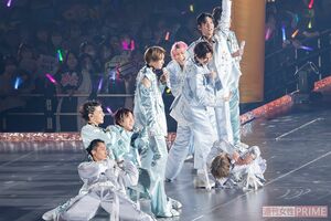 三鬼龍　ターコイズ衣装　ラウール、渡辺翔太、深澤辰哉 三鬼龍 ターコイズ衣装 ラウール、渡辺翔太、深澤辰哉 ターコイズ