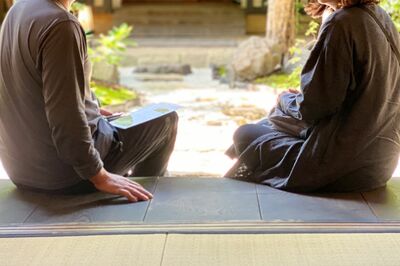 「入居者同士で性交」「認知症の男女が裸で…」高齢者施設で起きている性トラブルの実態