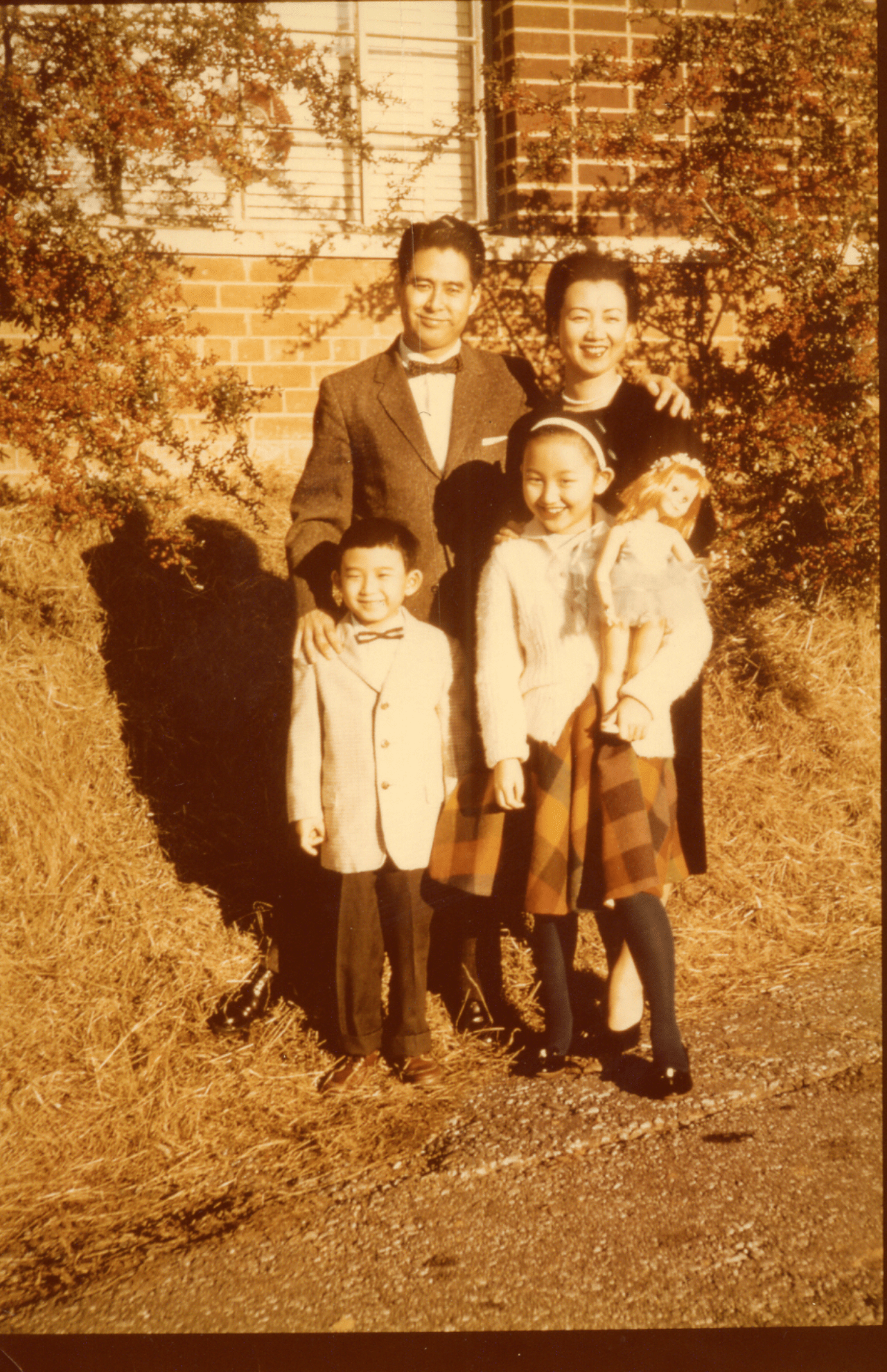 ニューヨークにいたころの家族写真。家族そろってスタイリッシュだ