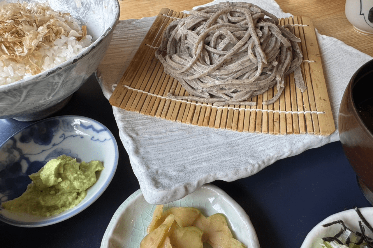 私も加トちゃんも大好きなそば。ここの十割そばは絶品で、長野はおいしいものにあふれていると実感