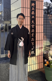 今年3月、生徒たちの卒業式のときの写真だが、藤井さん自身もこの春退職した