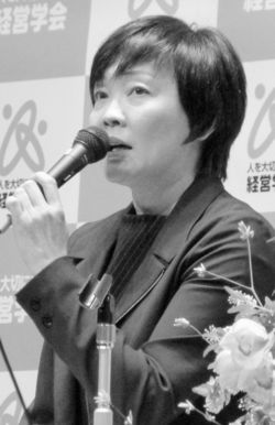 講演活動をキャンセルした昭恵夫人。はけ口はどこへ