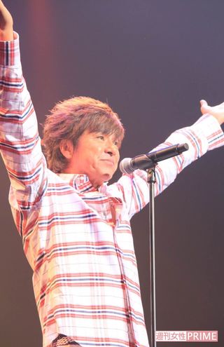 コンサートのフィナーレはやはりこの曲! Yの字のポーズで