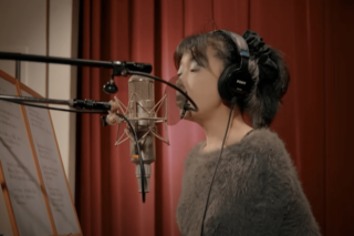 椿鬼奴に似てると話題になった中森明菜（YouTubeチャンネル・AKINA NAKAMORI OFFICIALより）