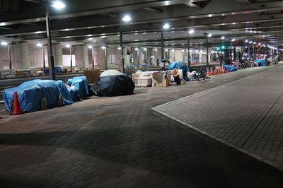 東京五輪を前にホームレスが姿を消す。“首都浄化”の実態と横行する“貧困ビジネス”