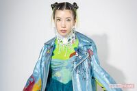 『映画おしりたんてい』で声優を務めた仲里依紗が解き明かしたいことは芸能人の貯金額？　個性的なファッシ…