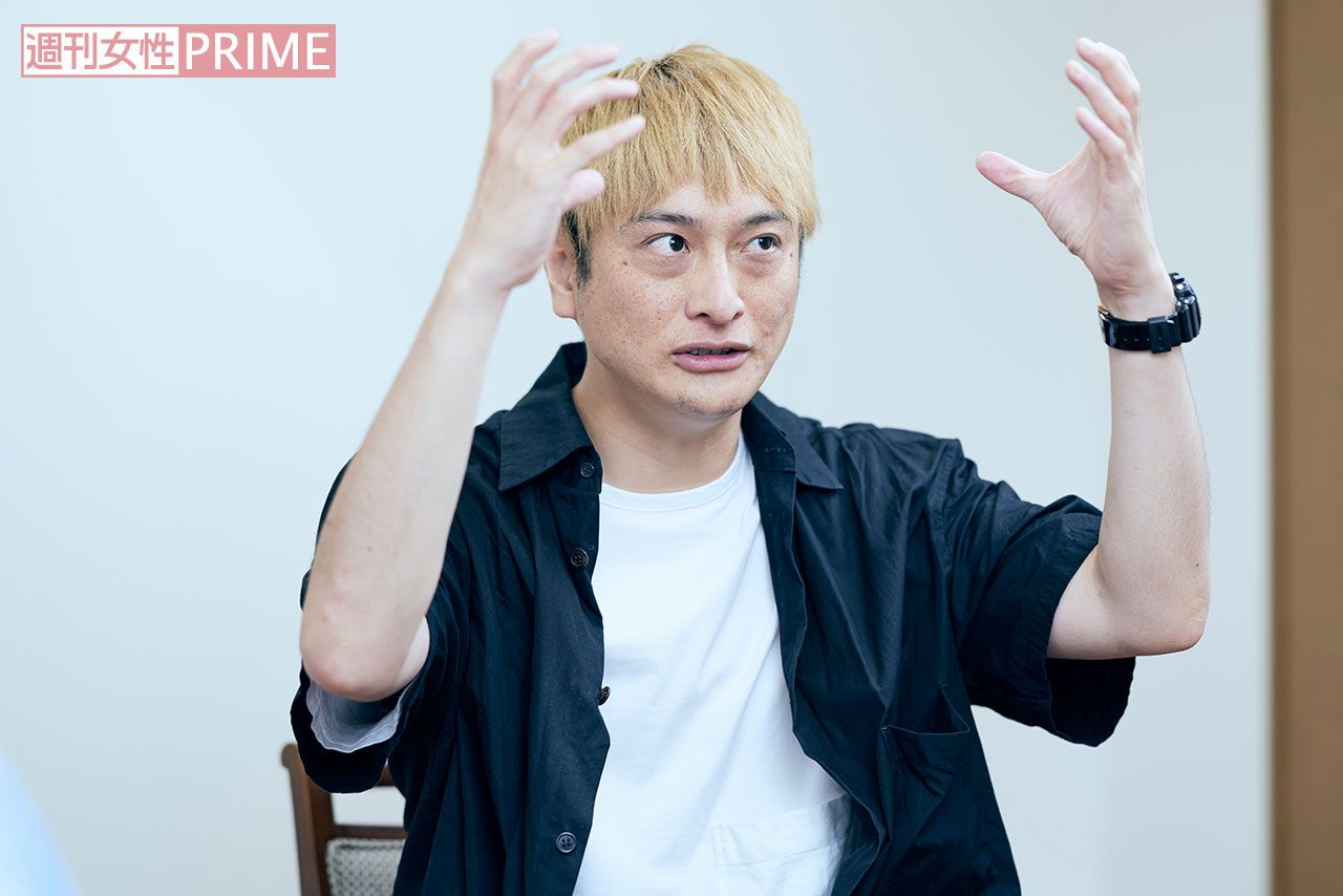 澤井直人と対談するJP