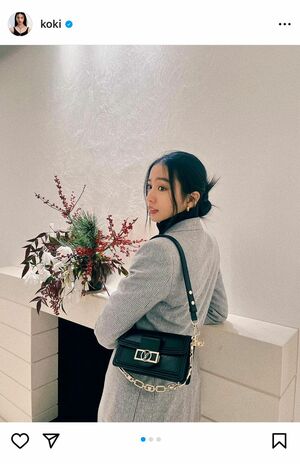 新年1発目の投稿はルイヴィトンのファッションでスタート（インスタグラムより）