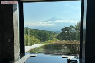 お風呂からもどどーんと富士山が見える最高の宿でした　写真提供／加藤綾菜