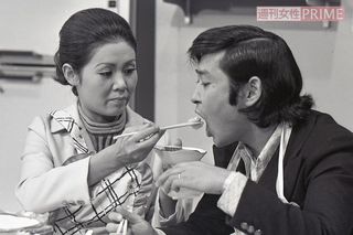 '71年には、新婚の梓さんと、和田さんの『結婚日記』なる記事を掲載。結婚当日の気持ちを、梓さんは「うれしくてしょうがない」と綴っていた