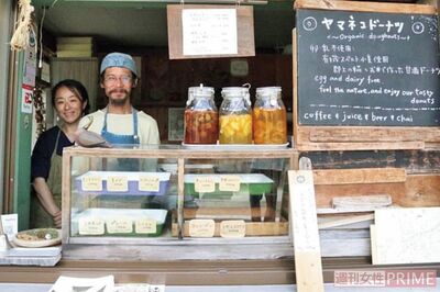 ヤマネコドーナツの方々「オーガニックにこだわり手づくりしています」
「ヤマネコドーナツ」●岐阜県郡上市八幡町島谷34-5　TEL090-6096-5501　日、月曜　https://yamanekodonuts.stores.jp/