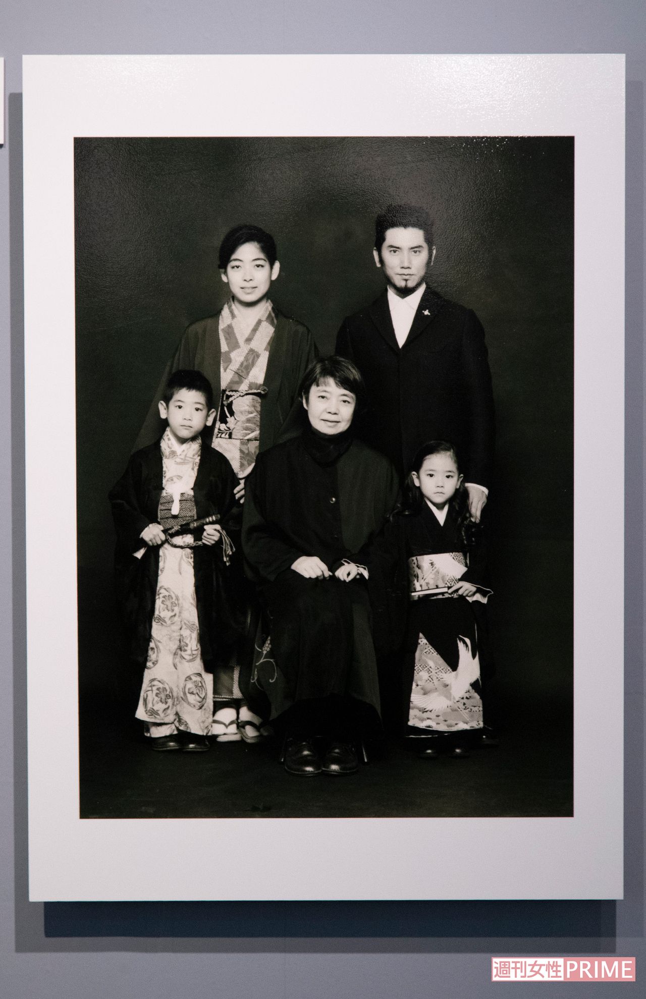 '02年、雅樂（モデル・UTA）5歳、伽羅3歳の七五三での1枚。大人の古い着物を子ども用に希林さんが仕立てたもの　撮影／齋藤周造