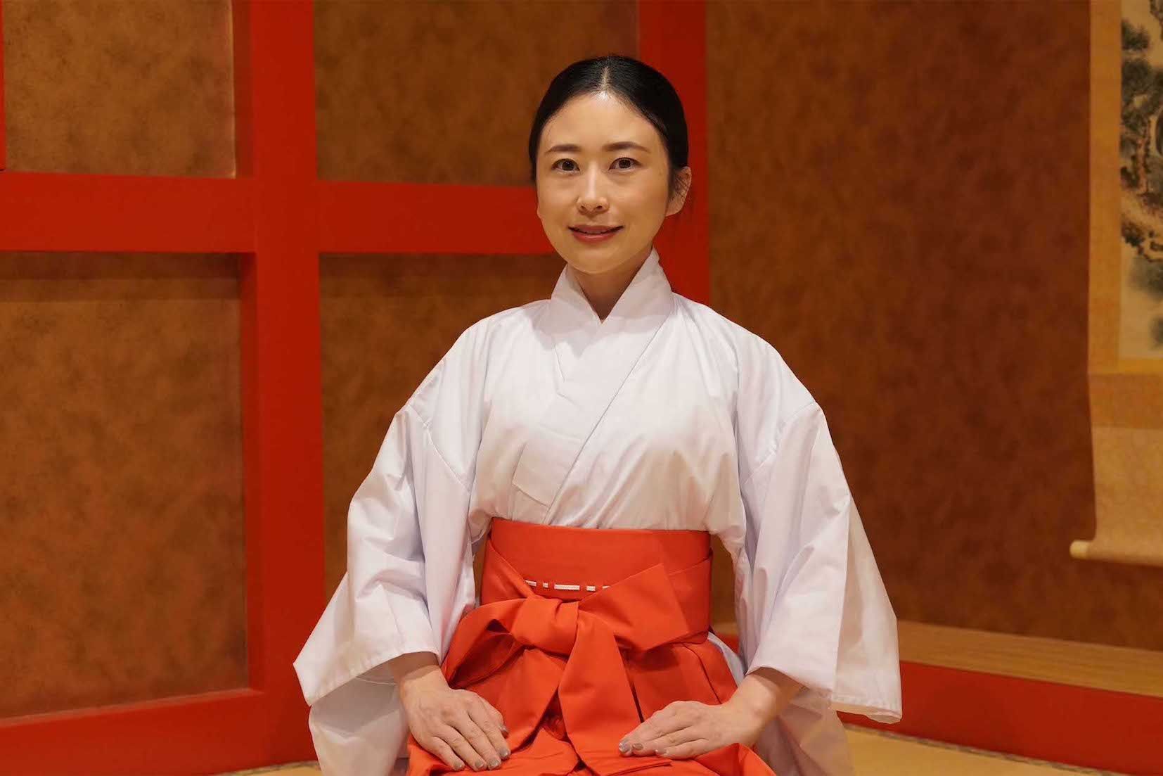 「巫女社長」の神山ナオミさん