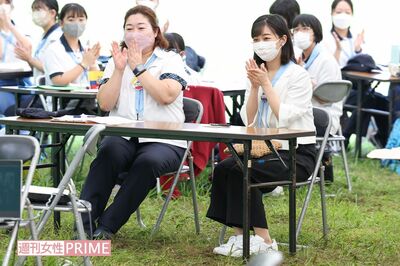 日本のガールスカウト運動100周年を記念して行われた『インターナショナルキャンプ』（長野市）では代表グループの発表を聞き、懇談もされた佳子さま