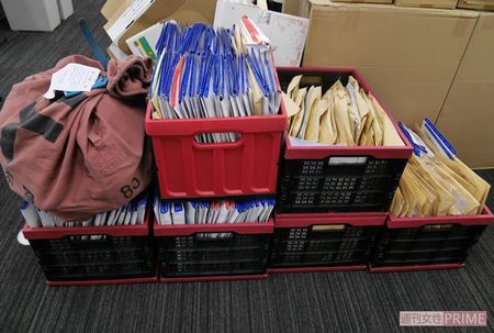 寄付される髪の毛はレターパックなどで1日200～300通届く