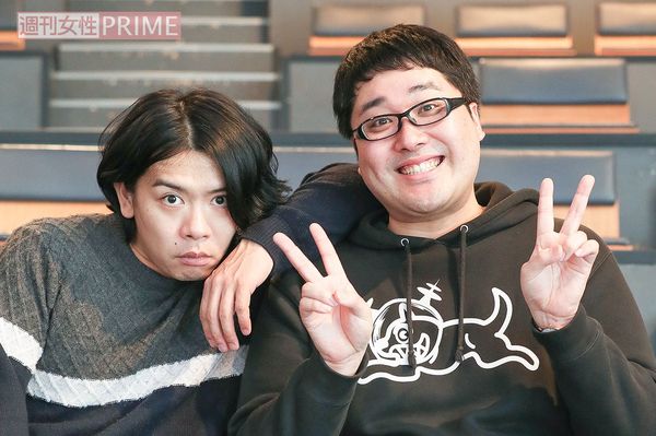 左・野田クリスタル、右・村上　撮影／吉岡竜紀