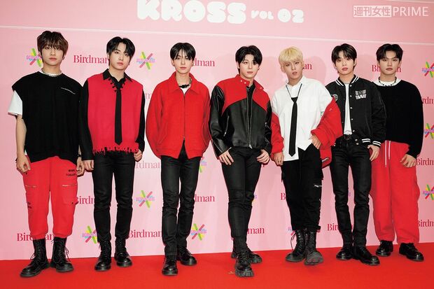 BLANK2Y（左から）U、DK、SUNGJUN、LOUIS、MIKEY、SODAM、DONGHYUK（撮影／伊藤和幸）