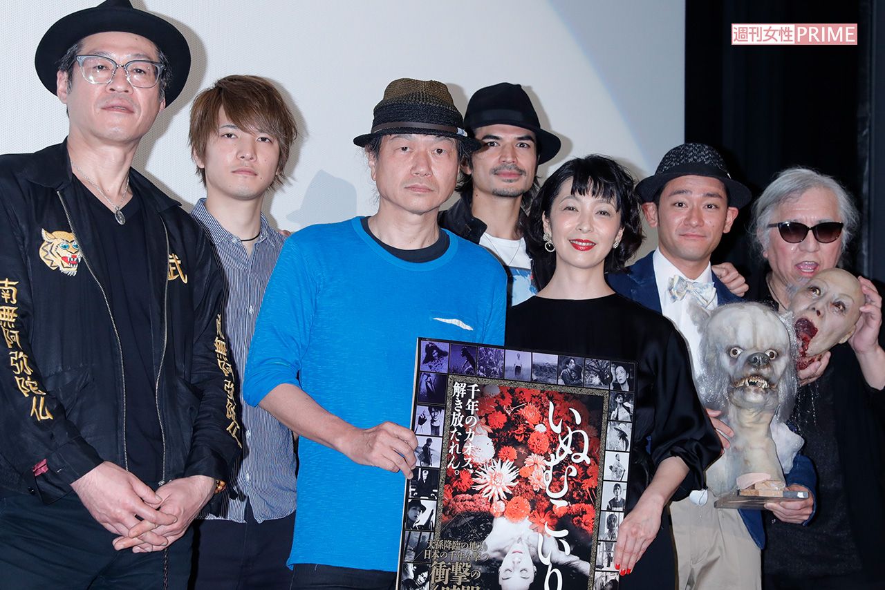 '17年、映画『いぬむこいり』初日挨拶に参加した片嶋監督と有森