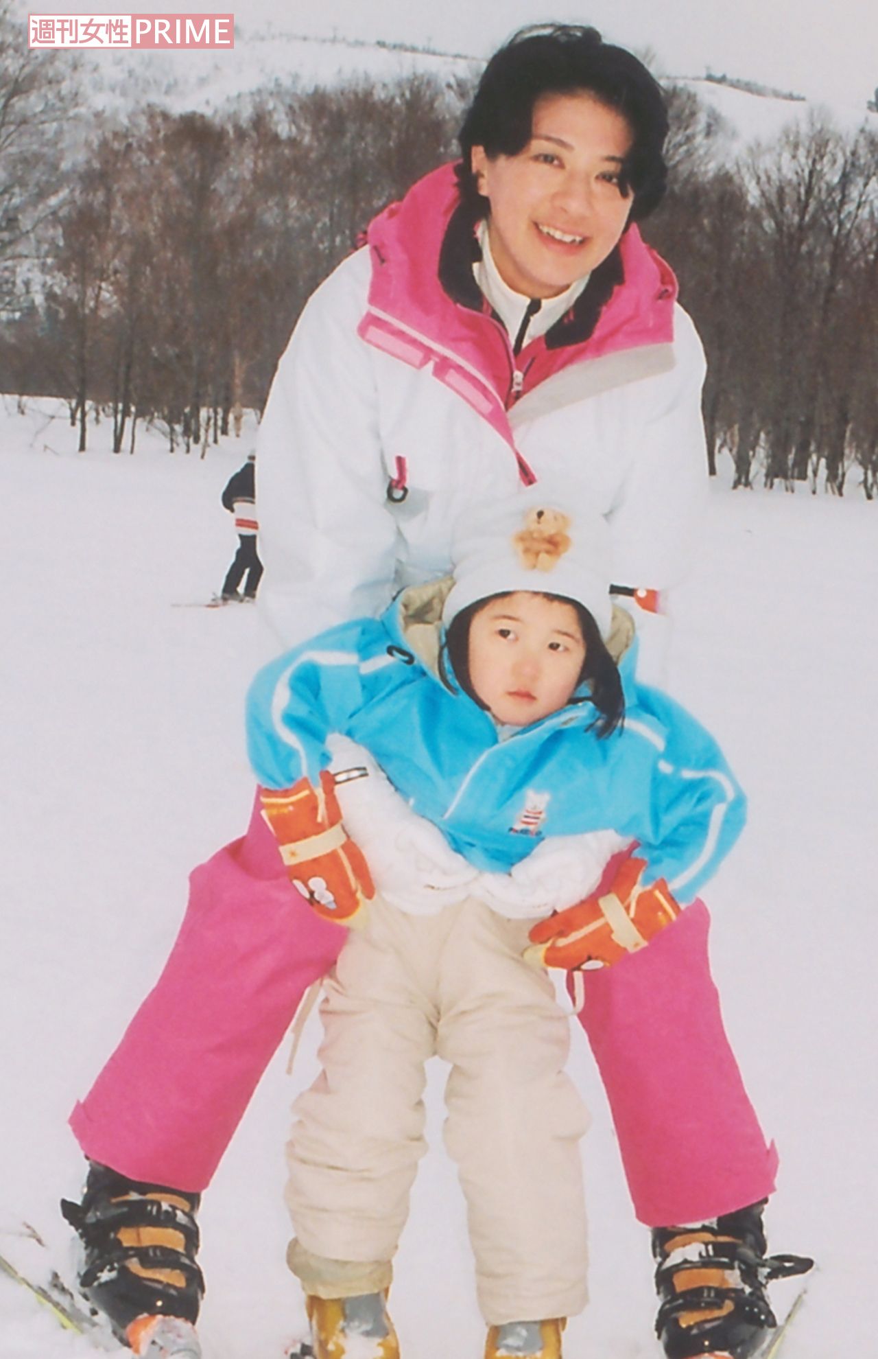 毎年のように皇太子ご一家は雪深い長野県の奥志賀を訪れてスキーを楽しまれている（'05年2月）