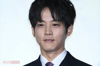 松坂桃李、生田斗真に相談していた「妻・戸田恵梨香の母との付き合い方」