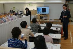 8階『くらしサプリ』では、「よろず相談室」や体験会、各種セミナーなどを日替わりで開催している