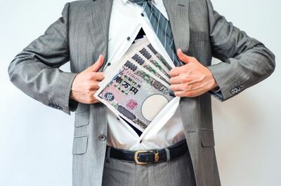 「男性の年収」が先に提示される “婚活恋愛” の難しさ、婚期を逃す女性のリアル