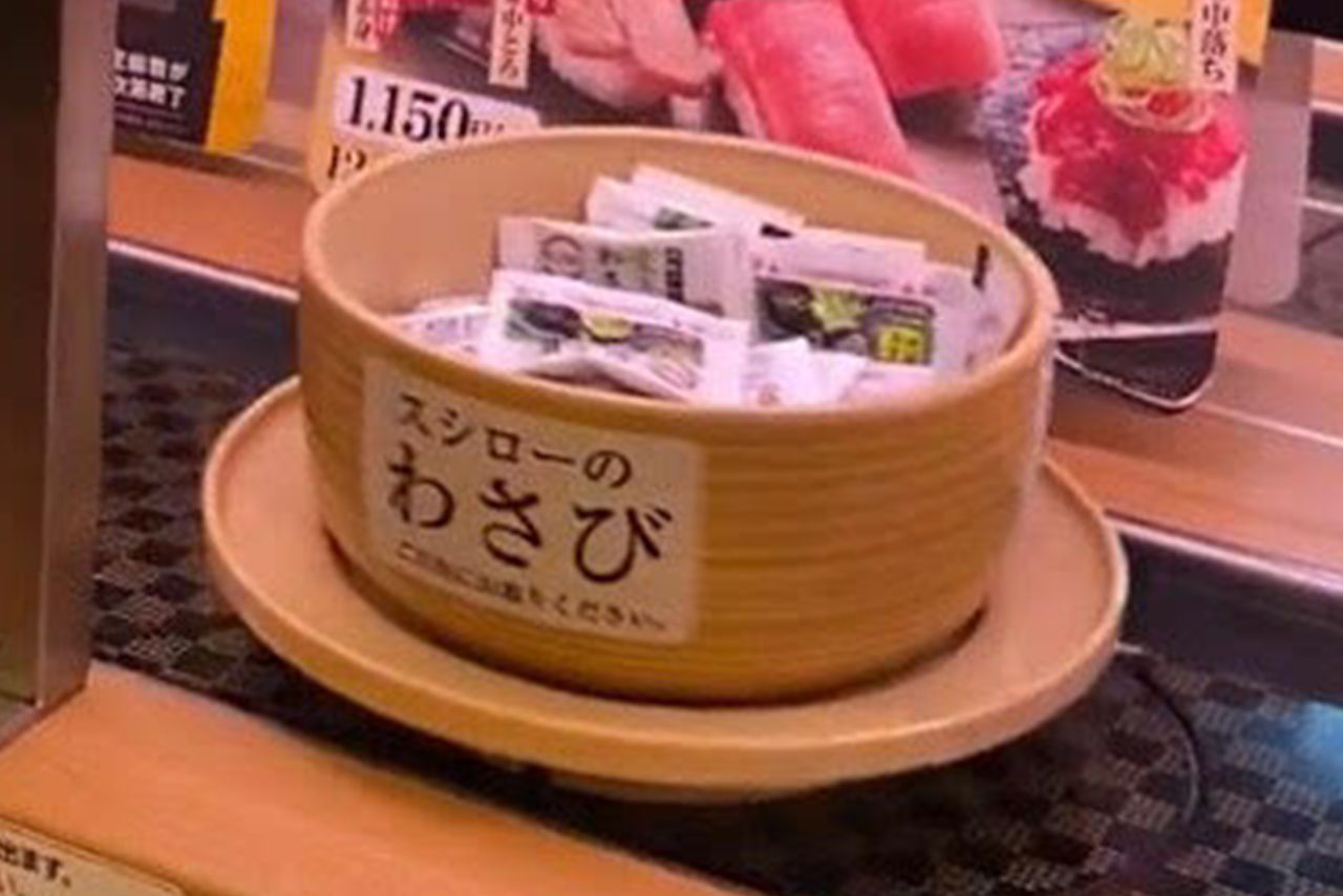 スシロー薬味のわさびだけの皿が……