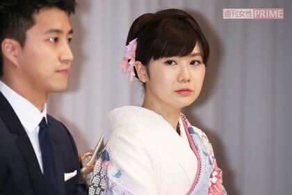結婚会見で江宏傑に視線を送る福原愛（2016年9月）