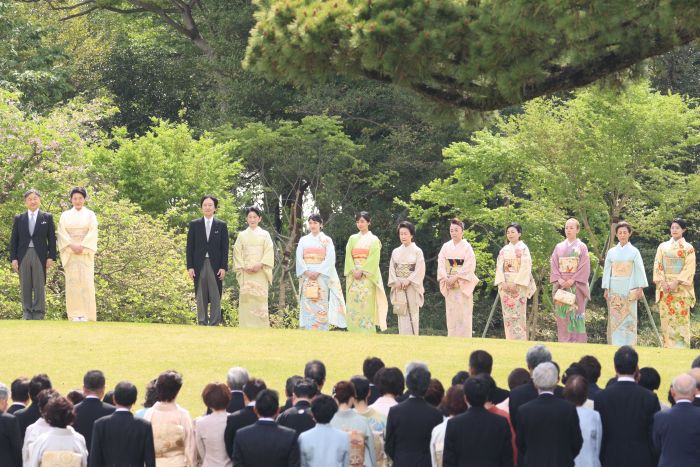 4月22日、春の園遊会に出席された12人の皇室の方々