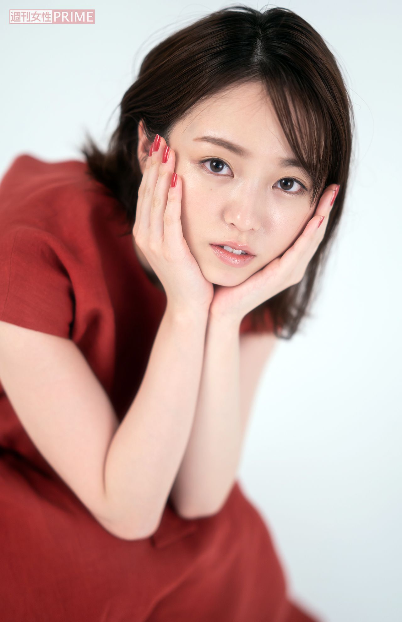 ちゃっかり小顔効果を狙う!? ずーみん　撮影／佐藤靖彦