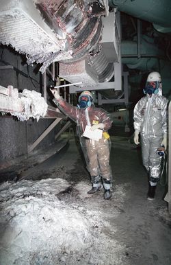 MOX燃料を使用する高速増殖炉「もんじゅ」はナトリウム漏れ事故を起こして運転停止状態。隠ぺい体質も批判された