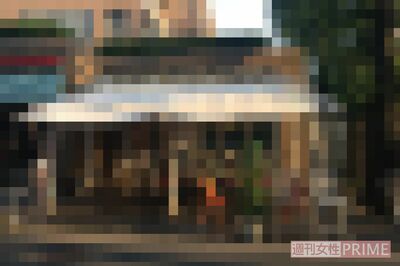 五輪会場近くに謎の「ノーマスクカフェ」、お墨付きを与える専門医の信じがたい言い分