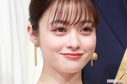 『ダブルインパクト』司会の橋本環奈、“胸元ブカブカドレス”のリベンジ成功も…“濃いめ目元メイク”に違和感「クマかと思った」