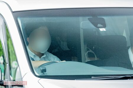 練馬署から警視庁に送られる山口達也容疑者（2020年9月）