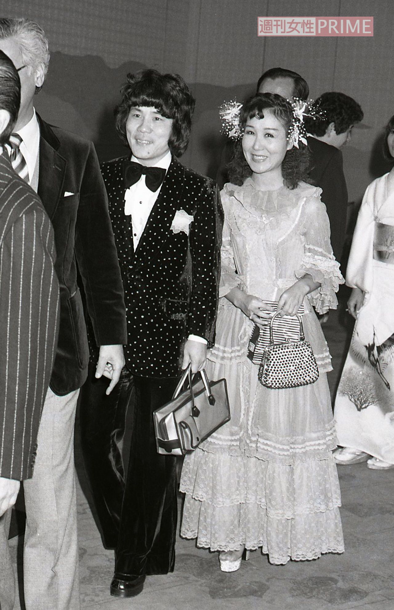「ピンクになる」以前の林家ペー・パー子。服装は変わっても、おしどり夫婦ぶりは変わらない