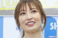 熊田曜子、SNSで区民プール“親子で利用報告”も自撮りが波紋「その場所はスマホ持ち込み禁止じゃないの？…