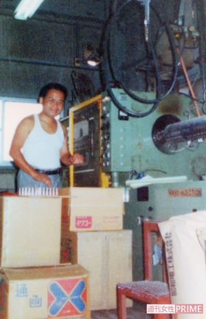 プレハブから創業したイワコー。かつては機械の使い方がわからず、失敗を繰り返しながらひとり黙々と研究を続けていたという