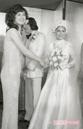 1978年、欧陽菲菲さんの結婚披露宴での山本リンダさん