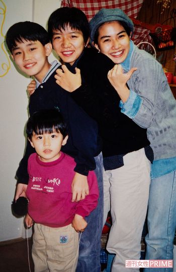 4人きょうだいの長女（写真右端）。奥山家の盛り上げ役だった