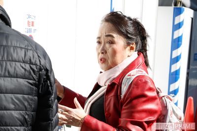 渡辺えり、離婚後に大豪邸を売却して元夫・土屋良太に買ってあげたモノ