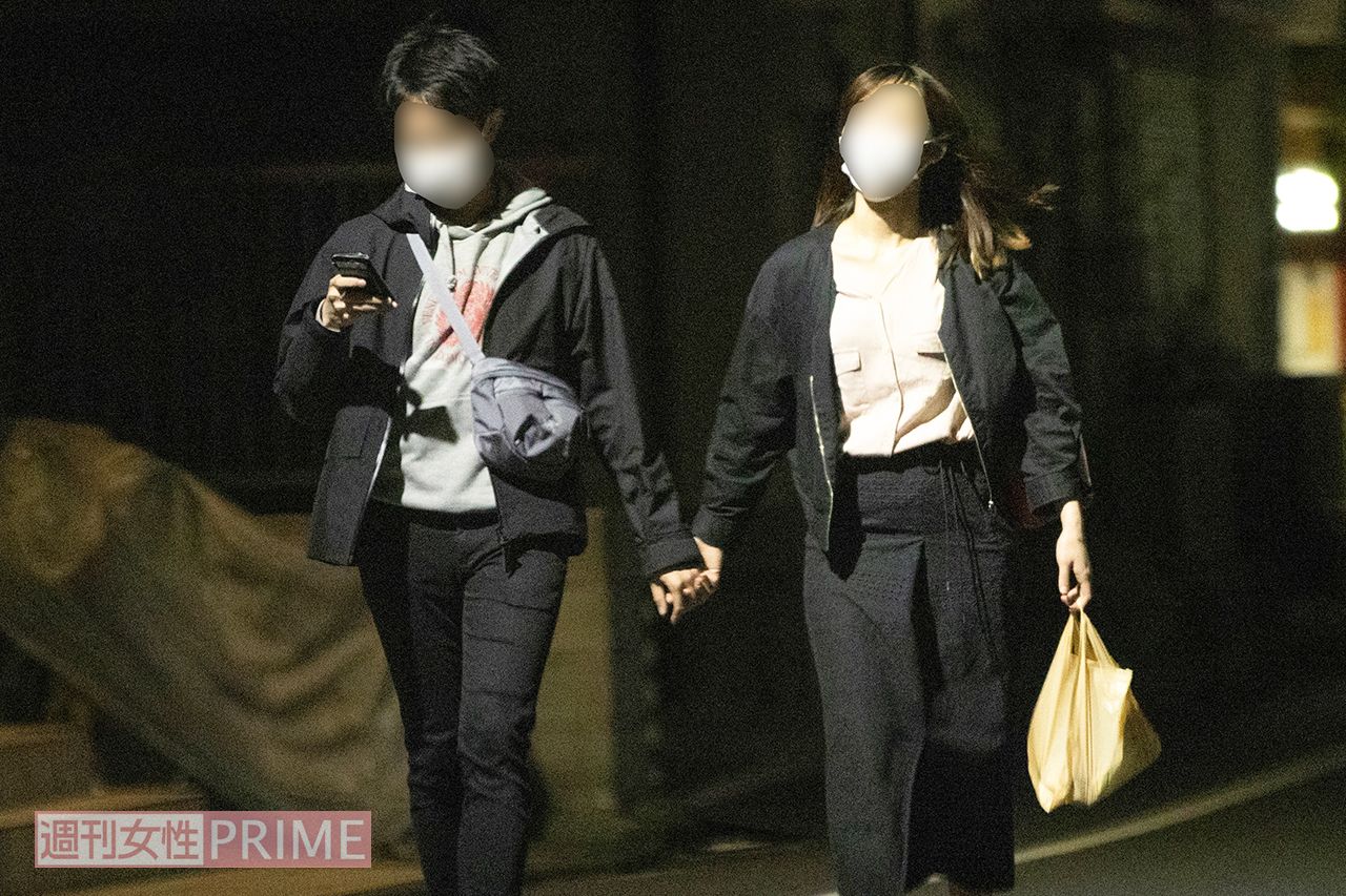 飲み会に集う研修医たち。楽しそうにコンビニで買い出しを行っていた