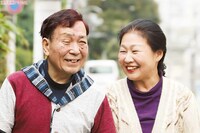 芦屋小雁、『要介護4』の認知症でも愛する妻と笑顔の毎日「まだまだ仕事するで!」