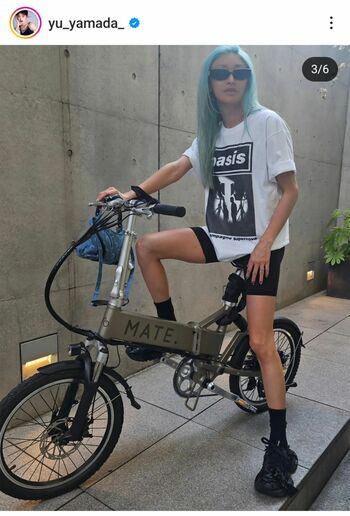 脚の細さに心配が集まった山田優（本人のインスタグラムより）