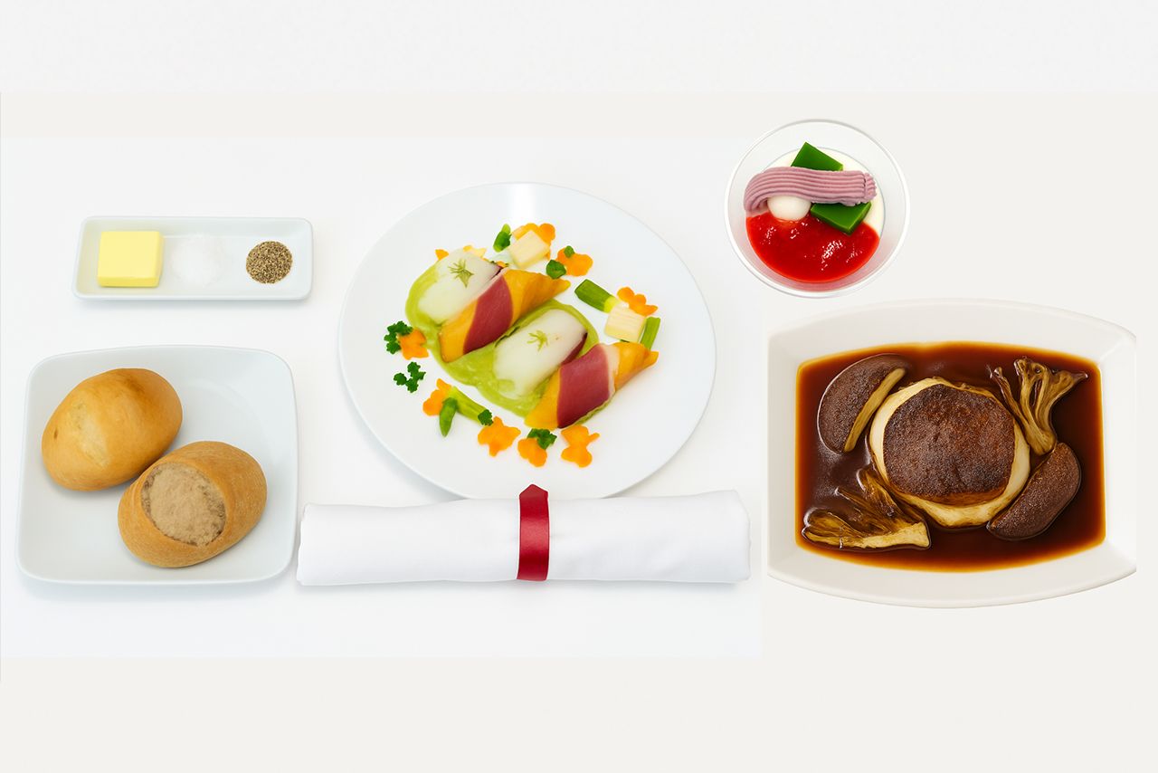 JAL国際線ビジネスクラス機内食（はとバス公式サイトより）