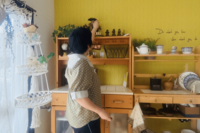 月12万円で暮らすブロガーが実践「不自由はない」人生を豊かにする“節約術”と団地生活を選んだ理由