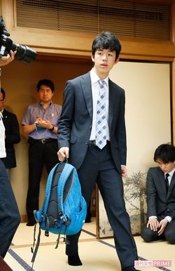 第30期竜王戦決勝トーナメント1回戦（'17年6月26日）　撮影／週刊女性写真班